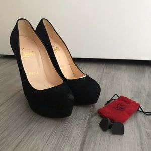 Christian Louboutin Black suede pumps 36.5